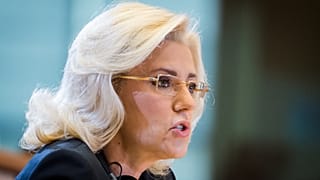 Κρετσού: Οι παθογένειες που καθυστερούν τις διαδικασίες ασύλου σε Ελλάδα και Ιταλία