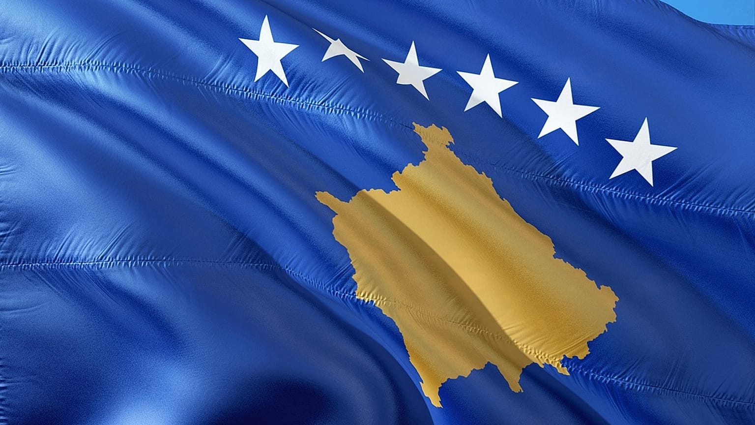 Sırp katliamını inkar eden Kosovalı bakana 2 yıl hapis