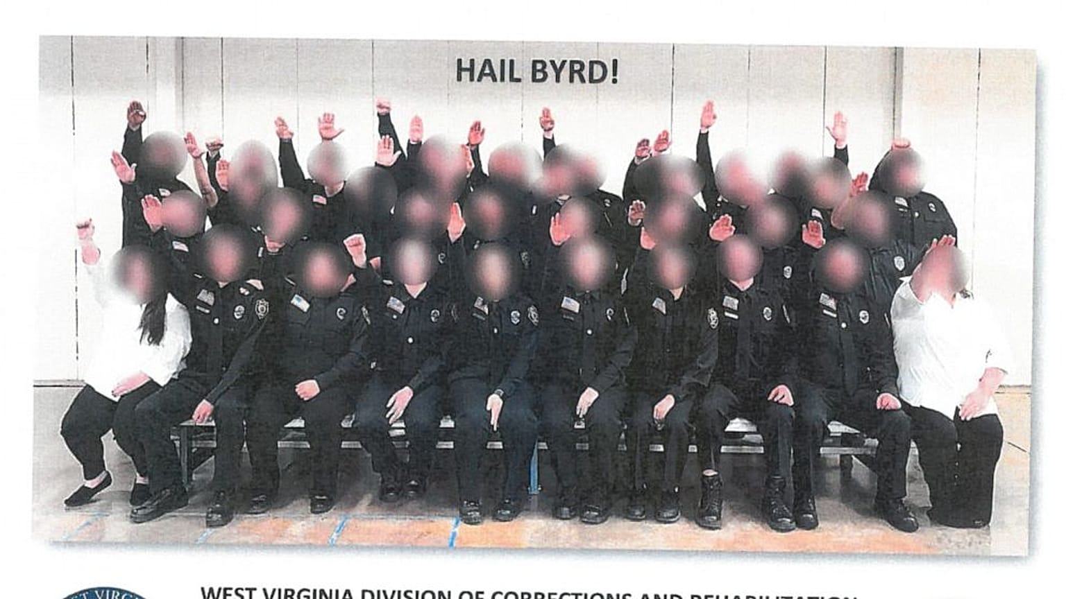 Nazi selamı veren cezaevi çalışanı kursiyerler