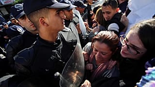 مظاهرات رفض الانتخابات الرئاسية في الجزائر