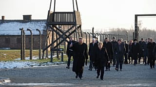 Angela Merkel besucht KZ-Gedenkstätte Auschwitz 
