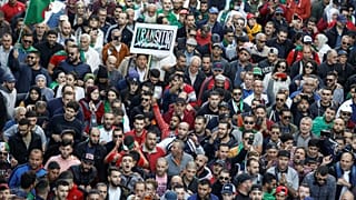 مظاهرات الجمعة الأخيرة قبل الإنتخابات الرئاسية التي يرفضها المحتجون في الجزائر