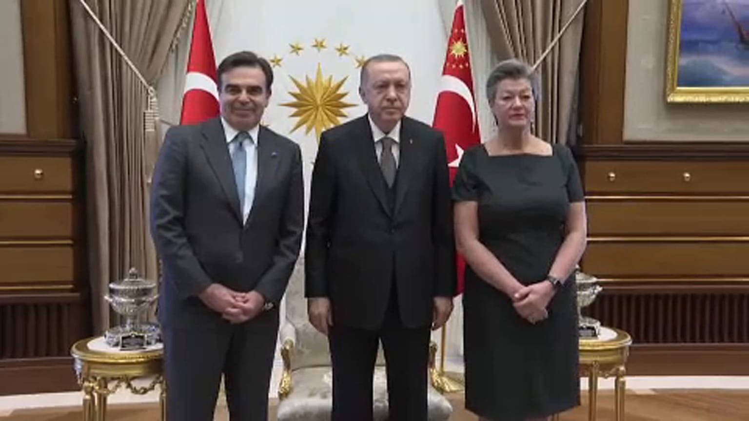 Για το προσφυγικό συζήτησαν Σχοινάς και Γιόχανσον με τον Ερντογάν