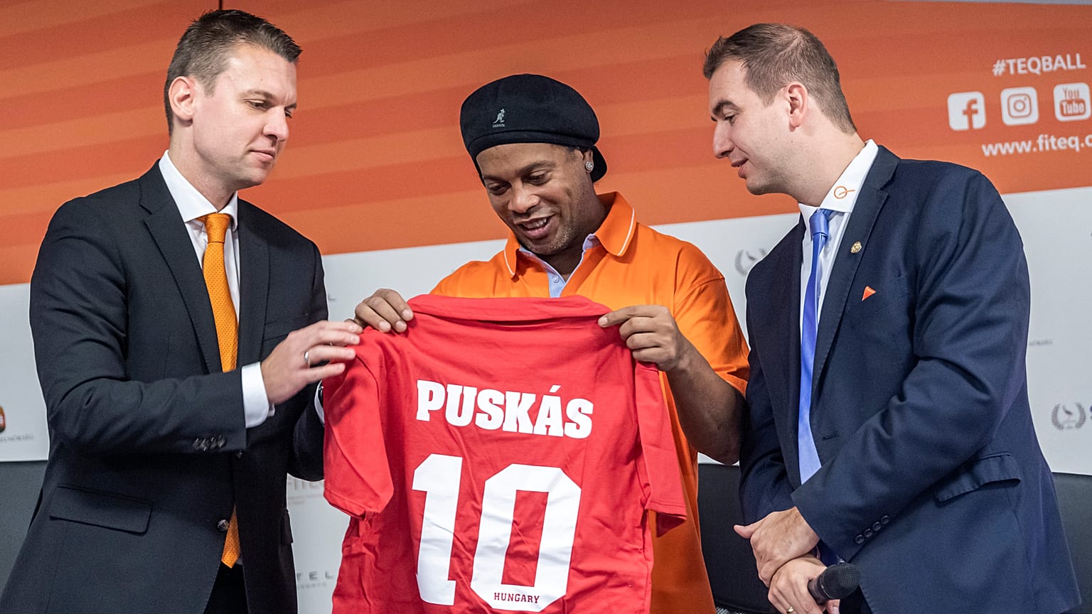 Ronaldinhóval a fedélzeten startolt a budapesti teqball-világbajnokság