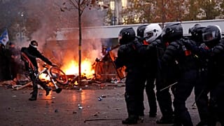 Protestolar nedeniyle Türkiye'den Fransa'ya seyahat uyarısı