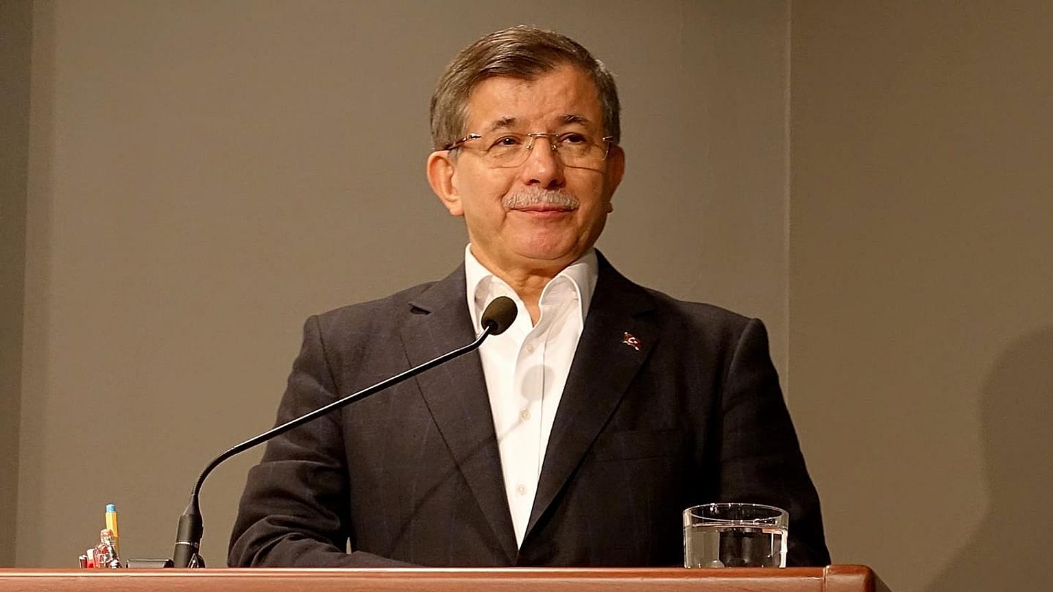 Davutoğlu'ndan Erdoğan'a cevap: Bizim ve ailelerimizin mal varlıkları araştırılsın