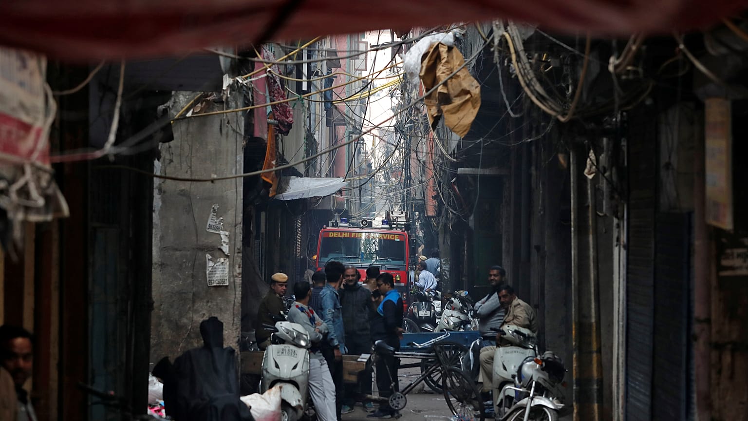 At least 43 dead after fire sweeps through factory in Delhi