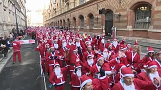 Ellepték a Mikulások Budapest belvárosát
