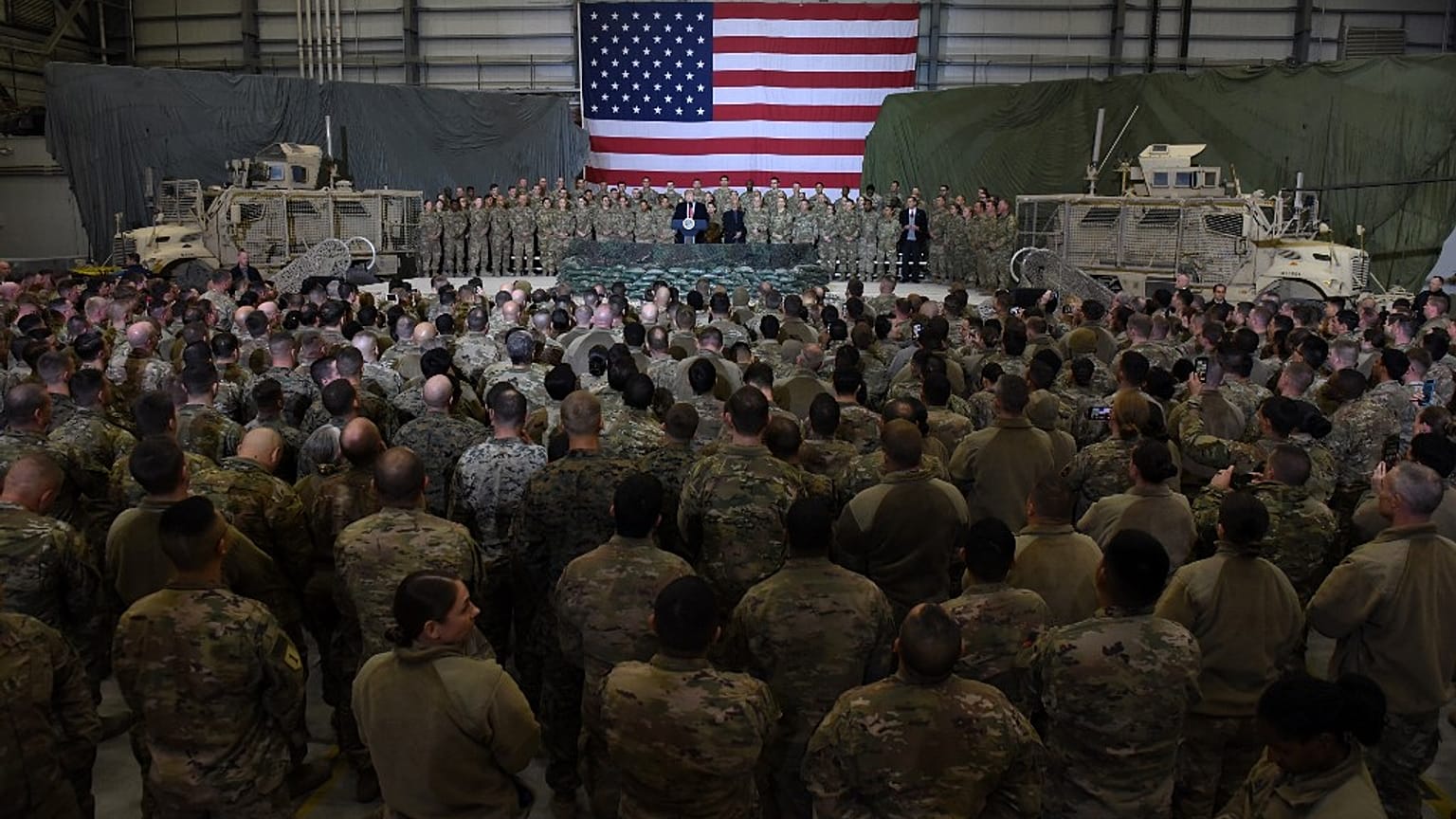 Başkan Trump Afganistan'da 