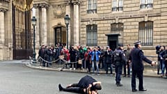 Παρίσι: Ακτιβίστριες της Femen εναντίον Πούτιν