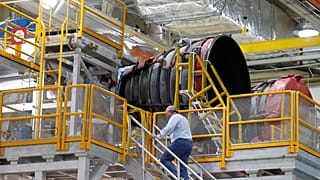 NASA, Ay görevinde kullanılacağı roket platformunu görücüye çıkardı