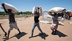 Мозамбик: восстановление после циклонов