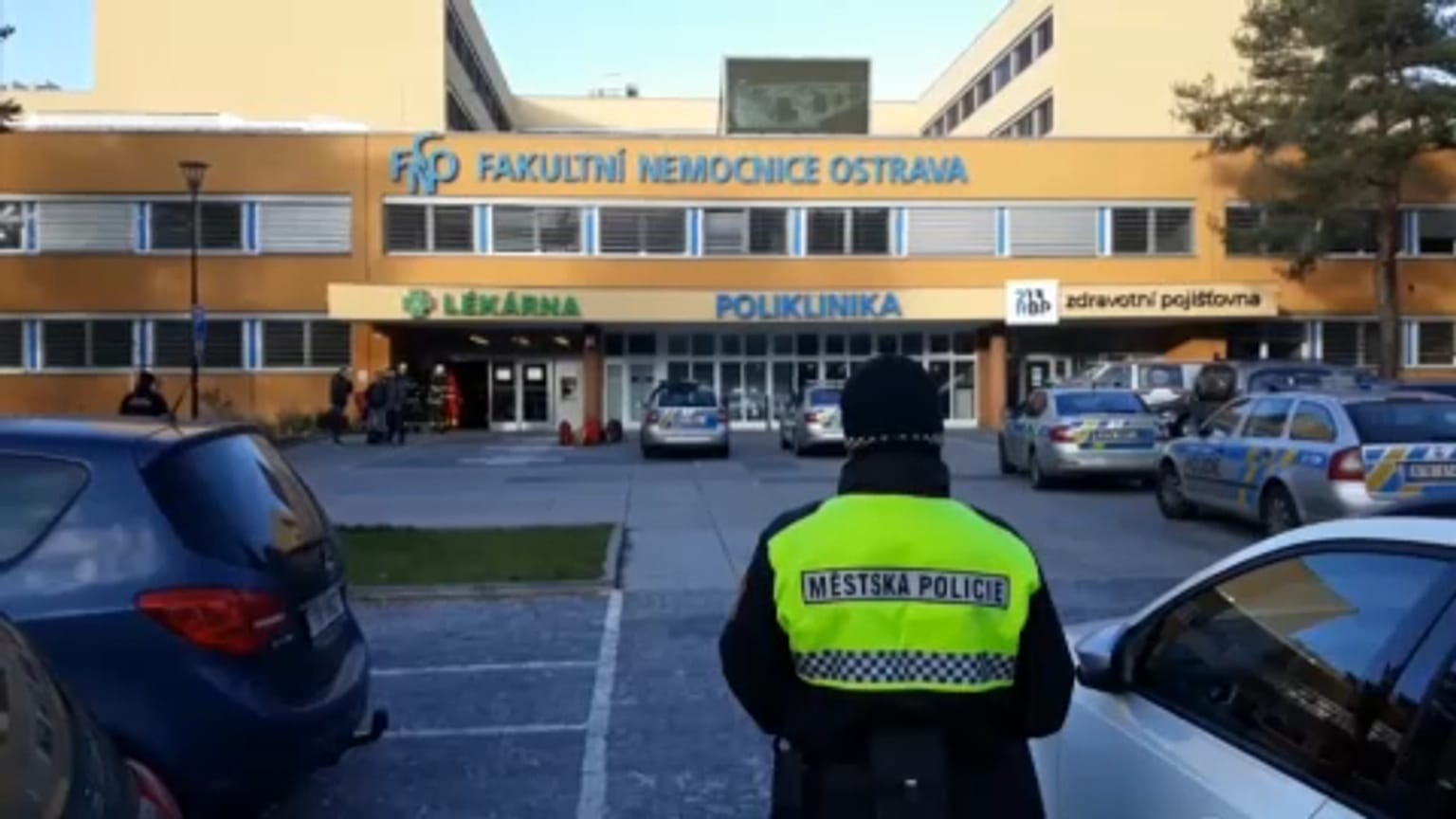 El autor de la masacre en un hospital checo creía que iba a morir y nadie le quería curar