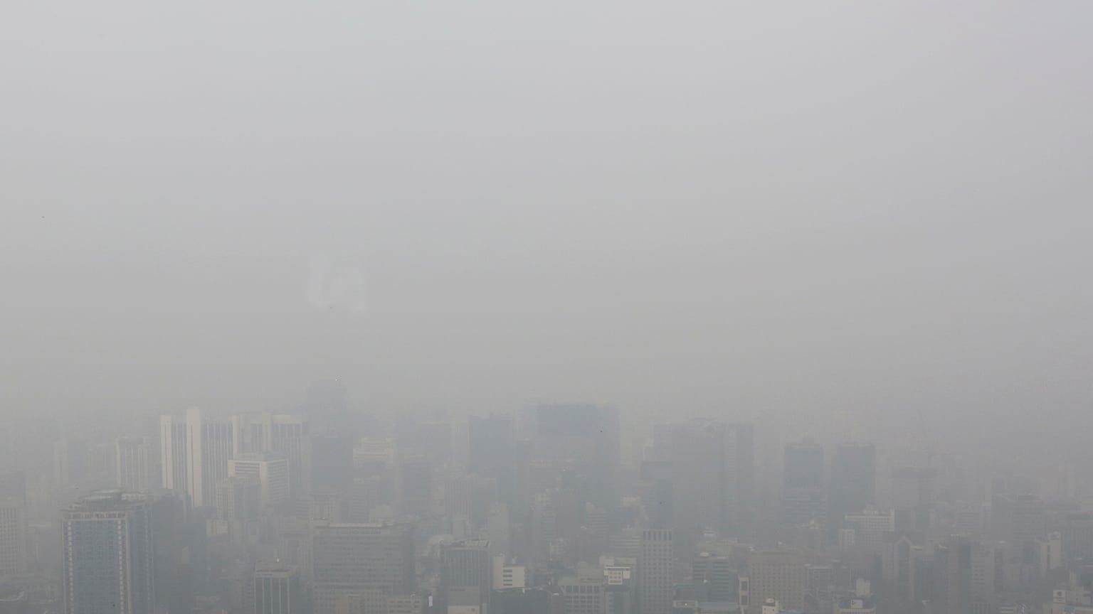 The cityscape is covered with air pollution in Seoul, South Korea, Tuesday, Dec. 10, 2019.(AP Photo/Ahn Young-joon)