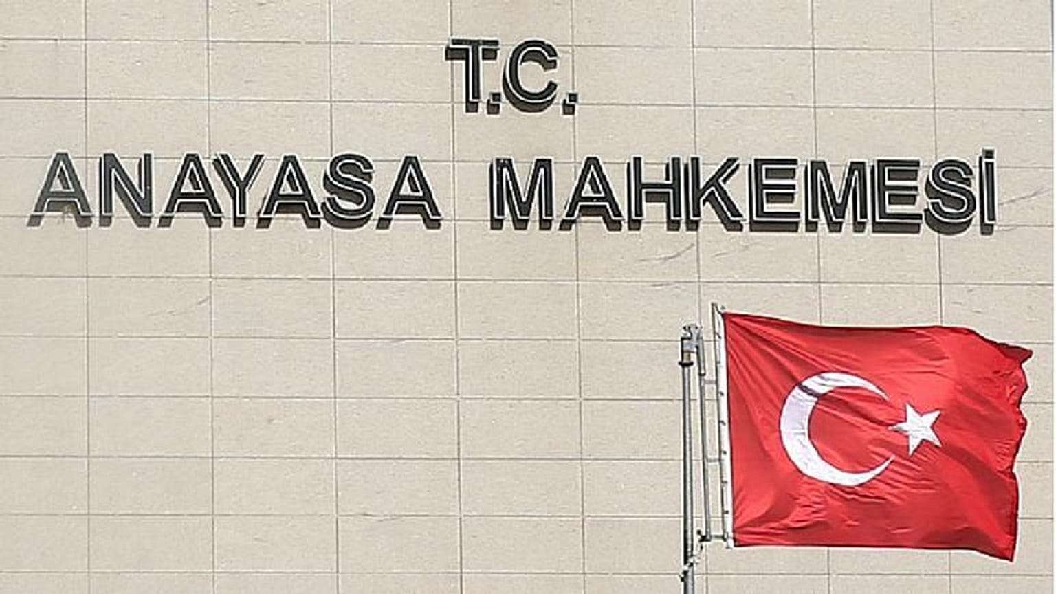 Anayasa Mahkemesi (AYM) 