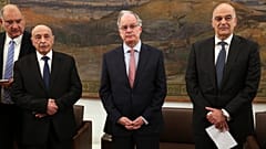 Ο πρόεδρος της Βουλής Κωνσταντίνος Τασούλας, ο ΥΠΕΞ Νίκος Δένδιαςκαι ο πρόεδρος της Βουλής της Λιβύης