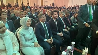 Ahmet Davutoğlu Gelecek Partisi'ni tanıttı