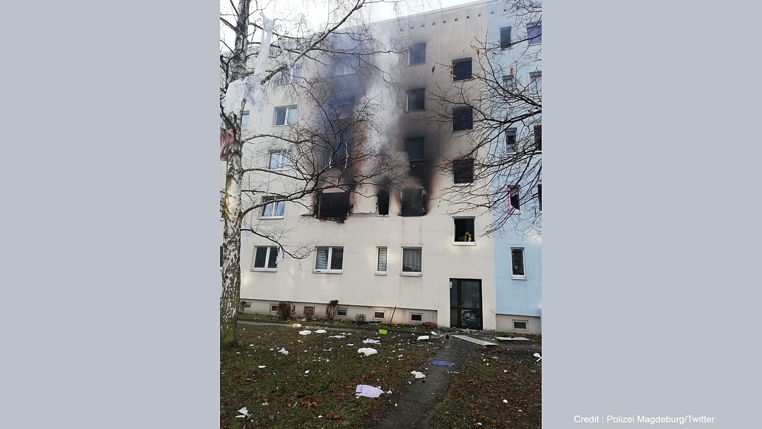 Photo du bâtiment après l'explosion 
