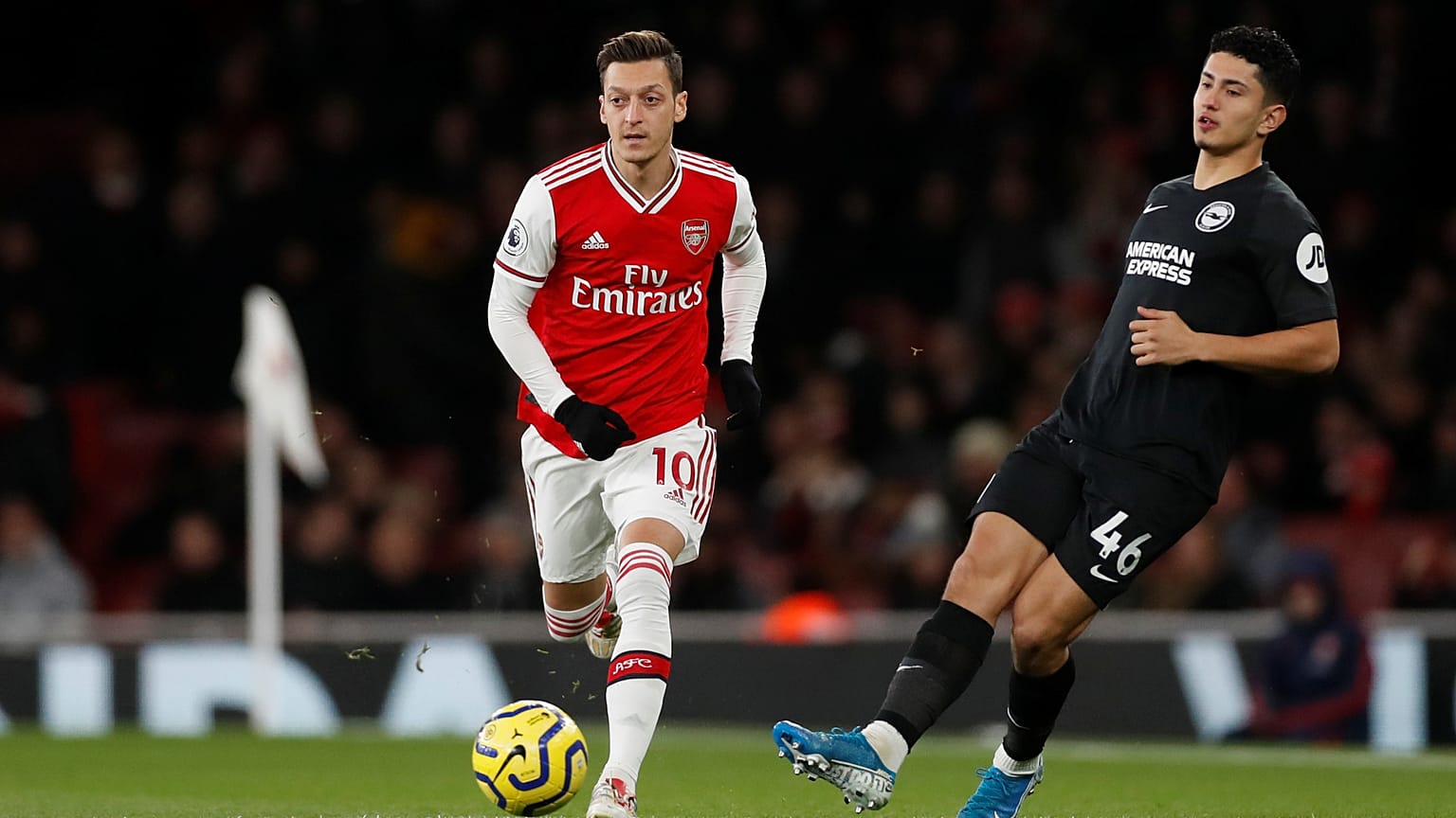 Mesut Özil'den 'Doğu Türkistan'daki zulmü durdurun' paylaşımı