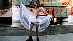 El colectivo LGBT de México defiende el "Zapata gay" de Cháirez