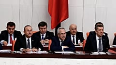 Dışişleri Bakanı Mevlüt Çavuşoğlu ve Milli Eğitim Bakanı Ziya Selçuk
