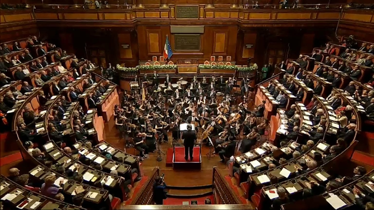 Concerto di Natale in Senato: la musica unisce l'emiciclo in un applauso bipartisan