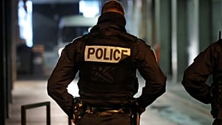 فرنسا تسلّم "الجزّار" إلى بلاده
