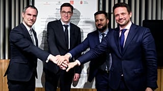 Karácsony Gergely Pozsony, Prága és Varsó vezetőjével szövetkezett