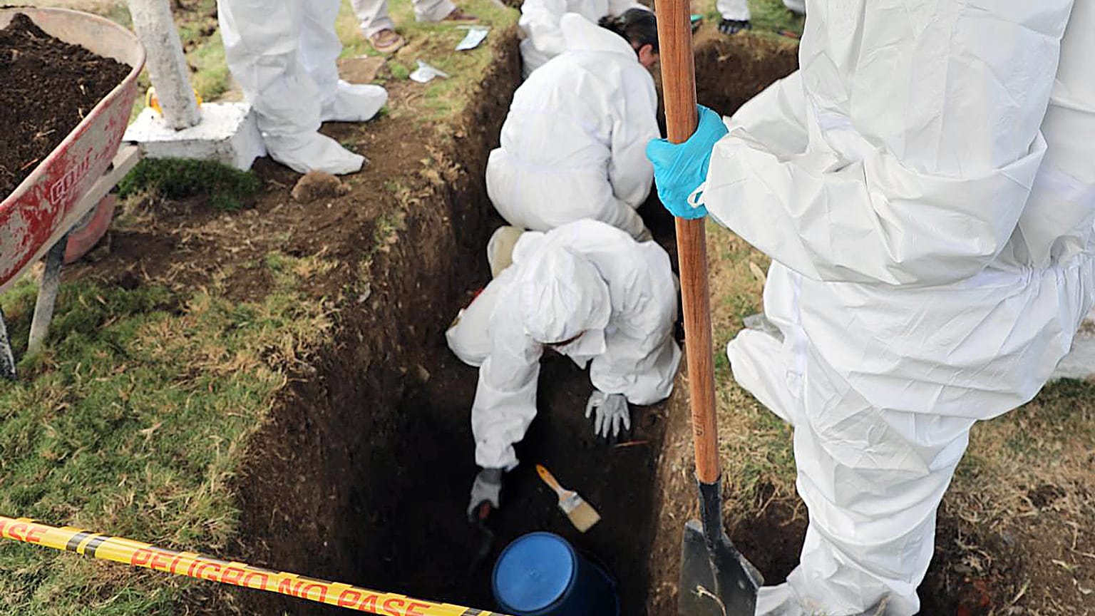 Investigadores colombianos exumam corpos de civis alegadamente executados 