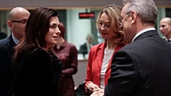 Varga Judit és Tytti Tuppurainen a múlt heti meghallgatás előtt Brüsszelben