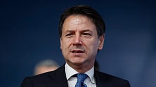 Év végi sajtótájékoztatót tartott az olasz kormányfő