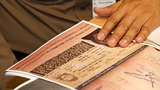 أستراليا تفرج عن صحفيين سعوديين مثليين أوقفتهما بعد طلبهما اللجوء