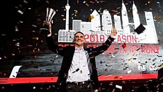 Rajongói fogadták Micheliszt Budapesten