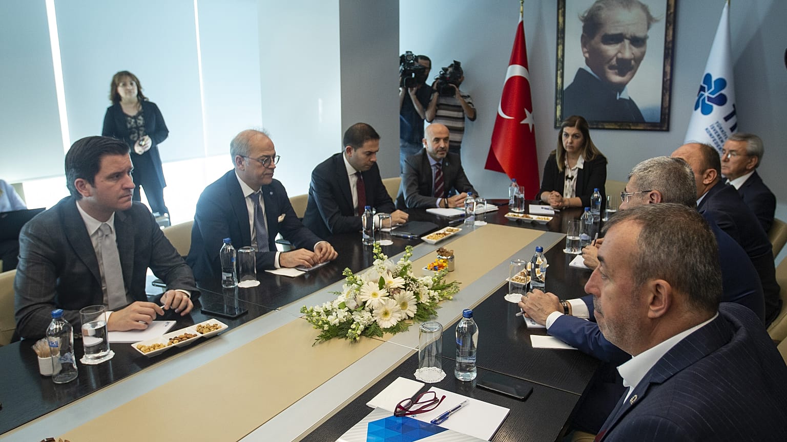 İşçi, işveren ve hükümet temsilcilerinden oluşan Asgari Ücret Tespit Komisyonu, 2020'de uygulanacak asgari ücreti belirleme çalışmaları kapsamında üçüncü kez toplandı.