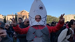 Movimento das sardinhas em Itália luta contra extrema-direita