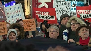 Manifestazione anti-Trump a New York.