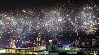 Hong Kong yönetimi geleneksel yılbaşı havai fişek gösterileri güvenlik endişesiyle iptal etti 