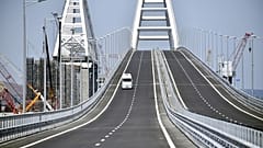 Putin inaugura il ponte di Crimea e scatena la polemica