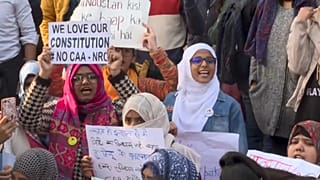 Hunderte Festnahmen bei Demonstrationen gegen Einbürgerungsgesetz