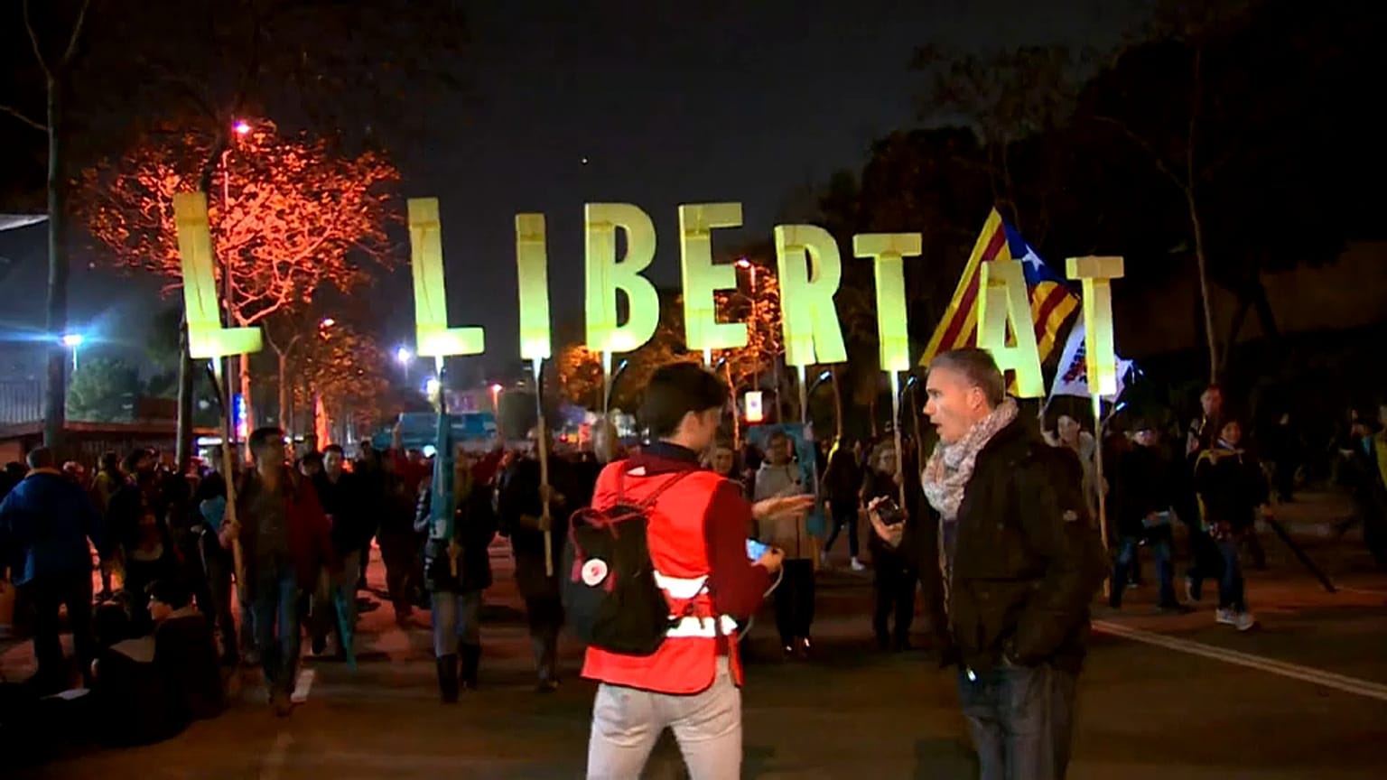 21 injured in clashes during Barcelona v Real Madrid 'Clasico' football fixture