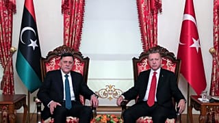 فايز السراج رئيس حكومة طرابلس والرئيس التركي رجب طيب إردوغان