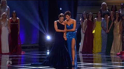 Miss Amerika birincisi Virginia güzeli bilim insanı oldu