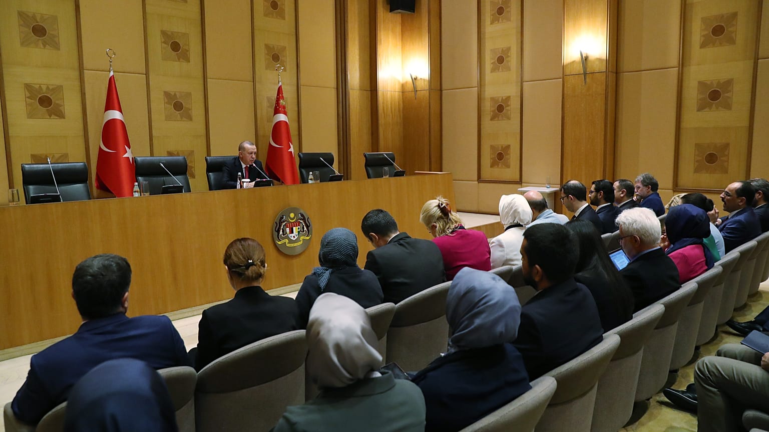 Erdoğan, ABD'den yaptırıma karşılık veririz: 'Biz eli kolu bağlı duracak bir millet değiliz'