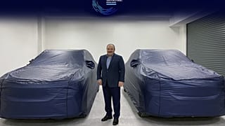 Sanayi ve Teknoloji Bakanı Mustafa Varank yerli otomobilin fotoğraflarını paylaştı