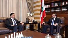 دياب المكلف تشكيل الحكومة المقبلة التقى برئيس الوزراء المنتهية ولايته سعد الحريري 
