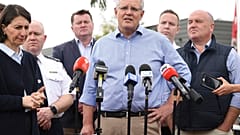 Buschbrände: Australiens Premierminister reagiert auf Kritik an Krisenmanagement