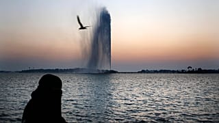 امرأة سعودية في مدينة جدة
