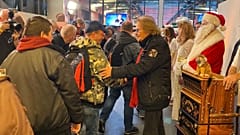 Polizei Berlin unterstützt Frank Zanders Obdachlosenfest