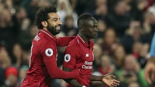 ماني وصلاح بقمصان ليفربول