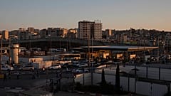 وفاة فلسطيني مسجون لدى السلطة الفلسطينية لإدانته "بتهريب" أراض لإسرائيل